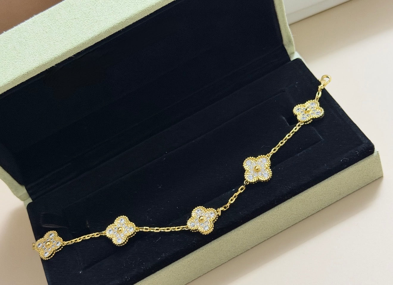 Luxury Crystal Clover Gold Bracelet
